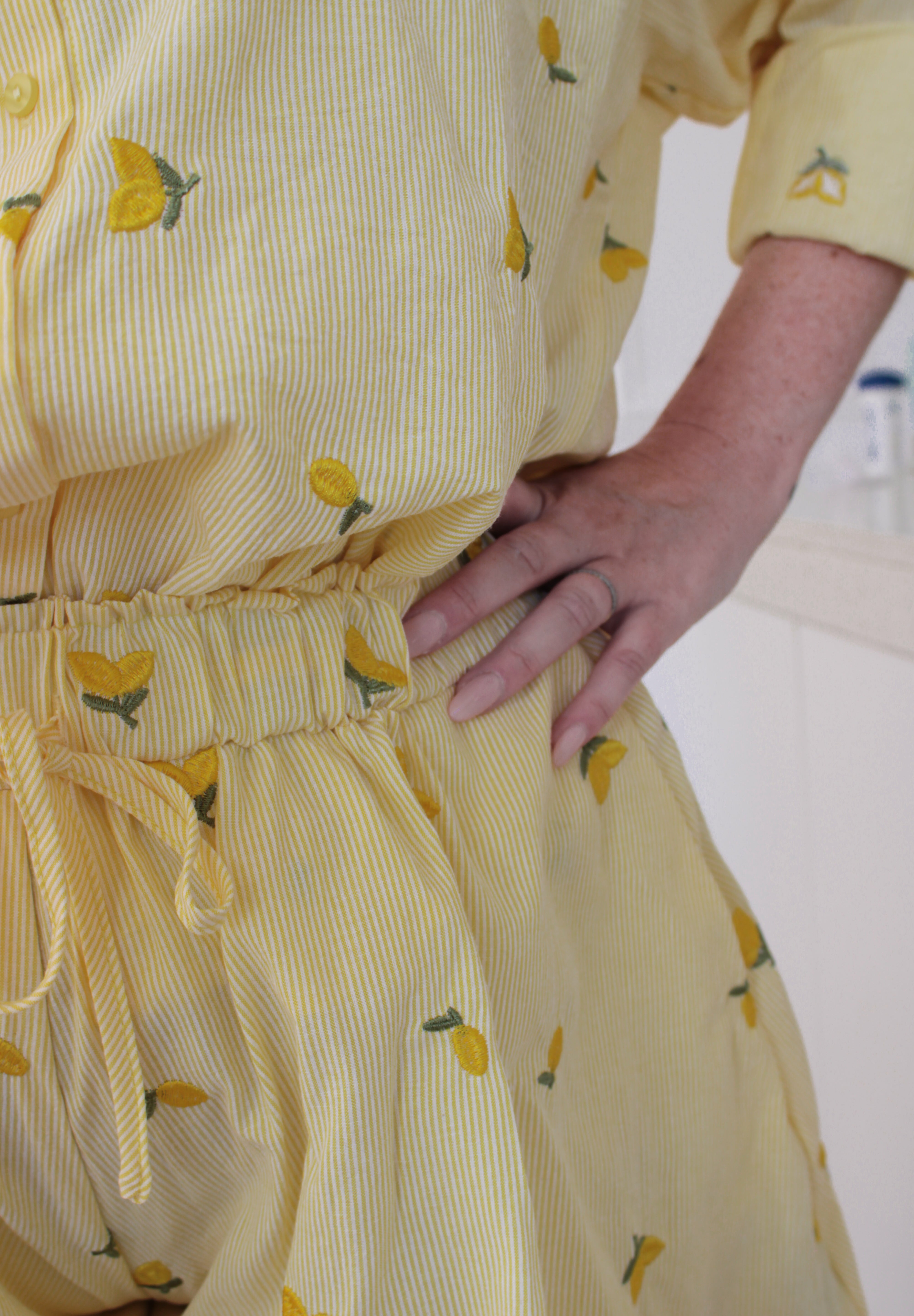 Short LIMONCELLO